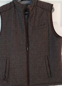 Jos. A Bank Reserve Full Zip Quilted Vest